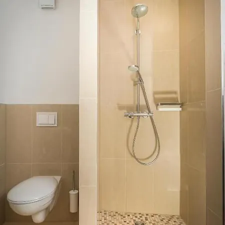 Apartment Business-apartment 3 Mit Küche&kostenfreiem Parkplatz Greifswald